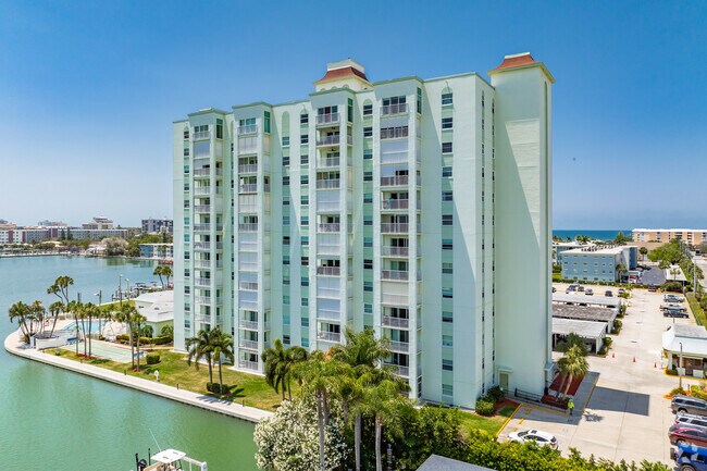 400-420 64th Ave St Pete Beach, FL - Three Palms Pointe