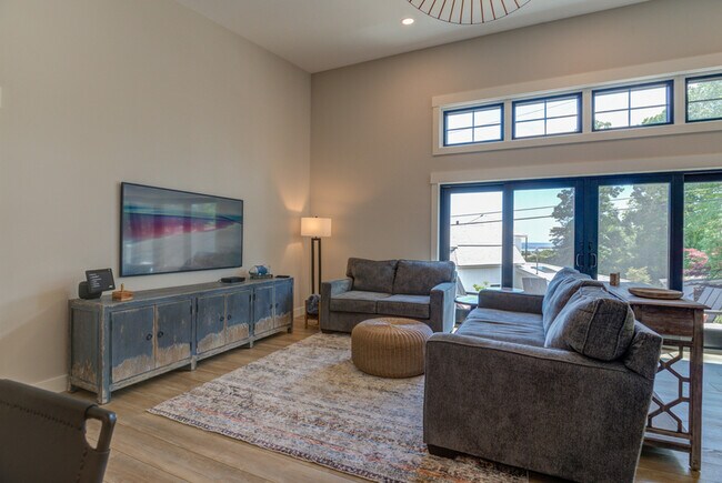 Building Photo - 57 Hoyts Ln