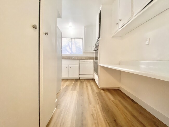 11926 Montana Ave Unit 7, Los Angeles, CA 90049 - Room for Rent in Los ...