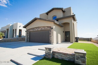 Building Photo - 12874 Woolstone Dr