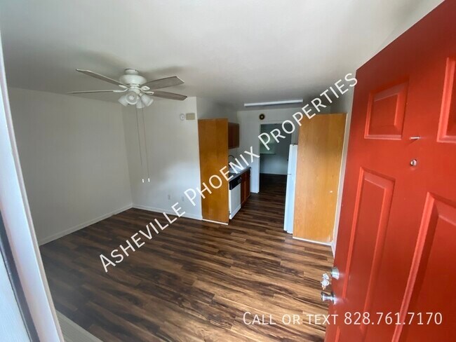 Building Photo - 452 Reems Creek Unit #1