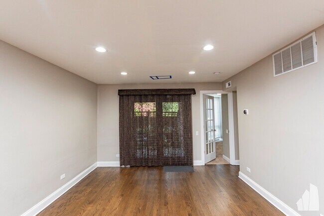 Foto del edificio - 2036 N Larrabee St