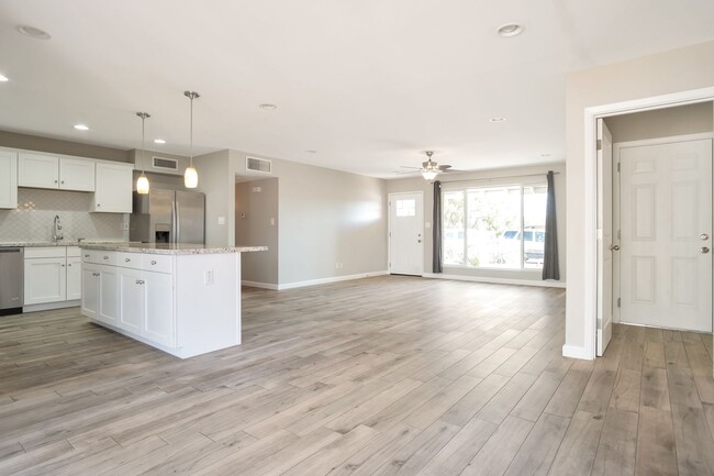 Foto del edificio - South Scottsdale Beauty! Total Remodel in ...