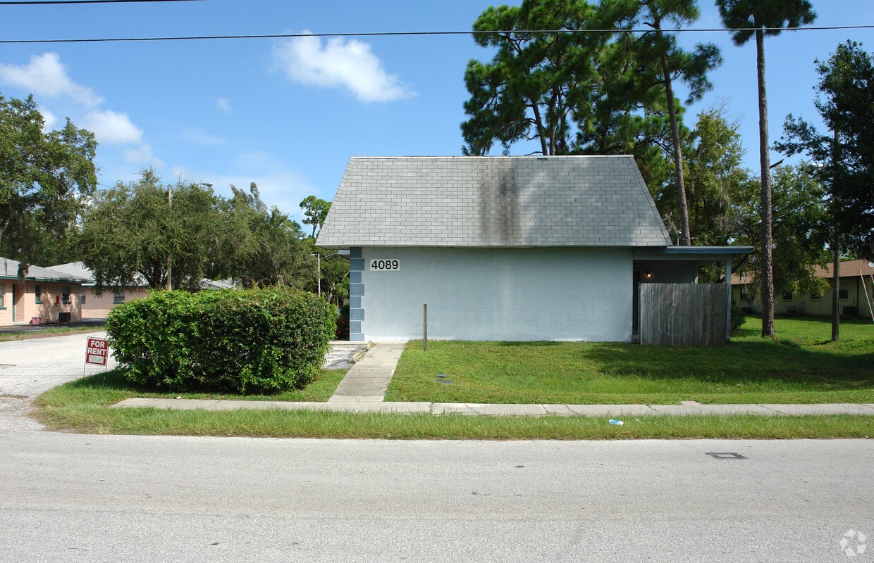 Building Photo - 4089 76th Ave N