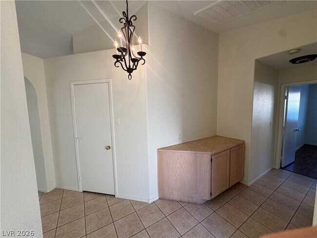Foto del edificio - 3932 Marble Mountain St