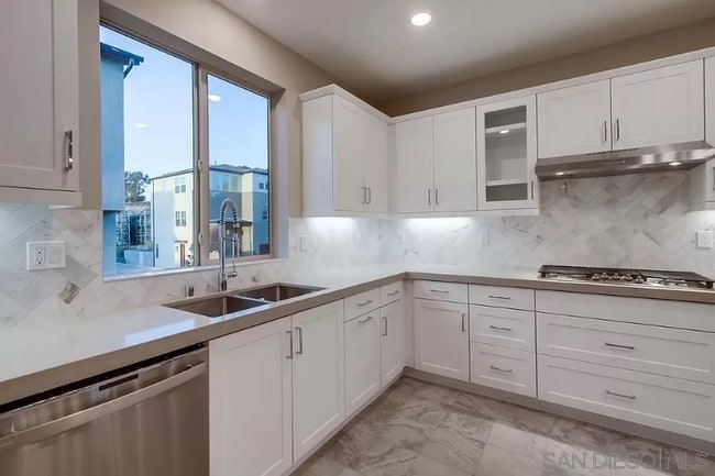 Building Photo - 8118 Rose Quartz Cir
