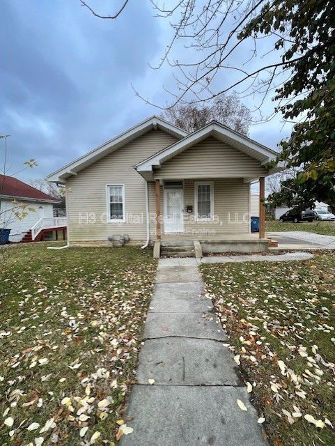 Photo - 706 W Johnson St House