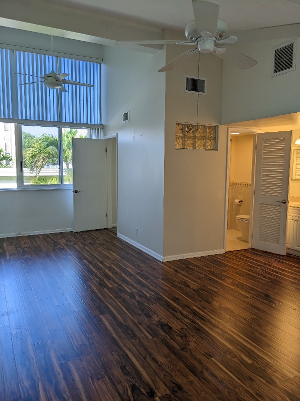 Building Photo - 132 Wettaw Ln