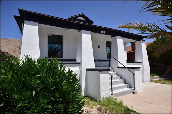 Foto del edificio - 2111 Portland Ave