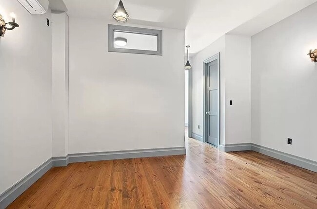 Building Photo - 390 Fifth Avenue
