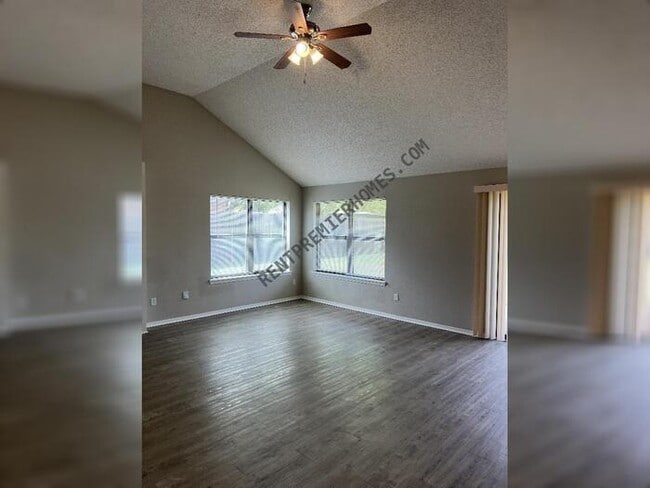 Photo - 8113 Cinnamon Teal Dr House