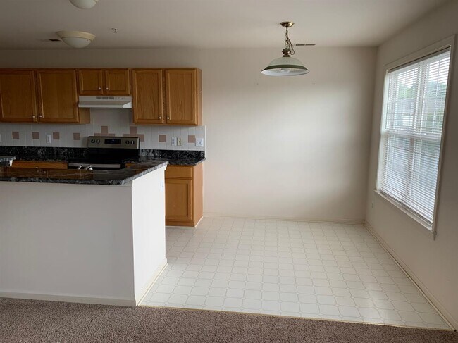 Building Photo - 2840 Barclay Way