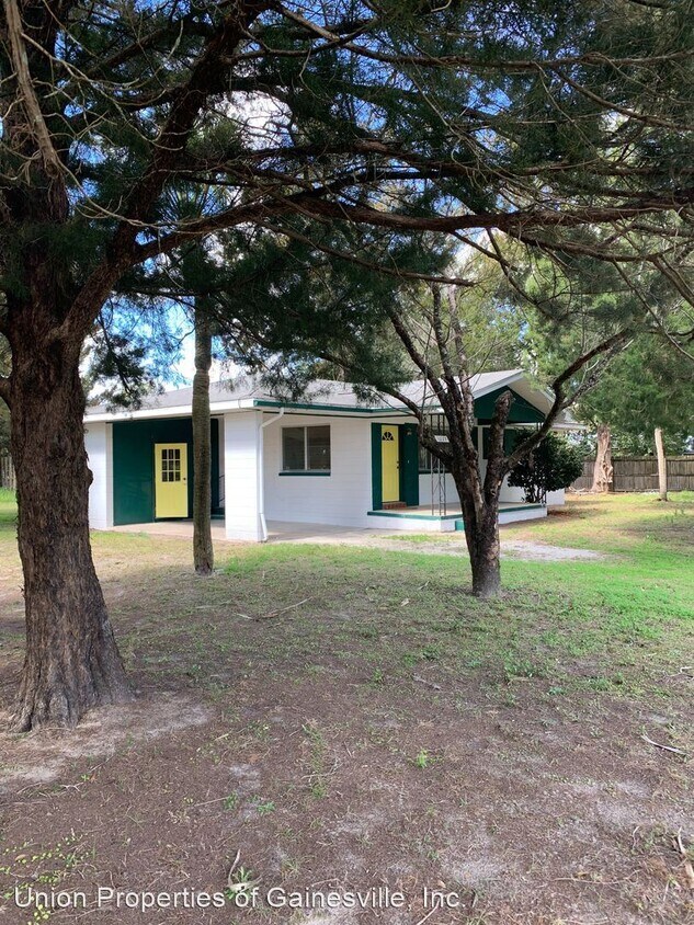 Primary Photo - 3 br, 1 bath House - 1025 NE 4th Street
