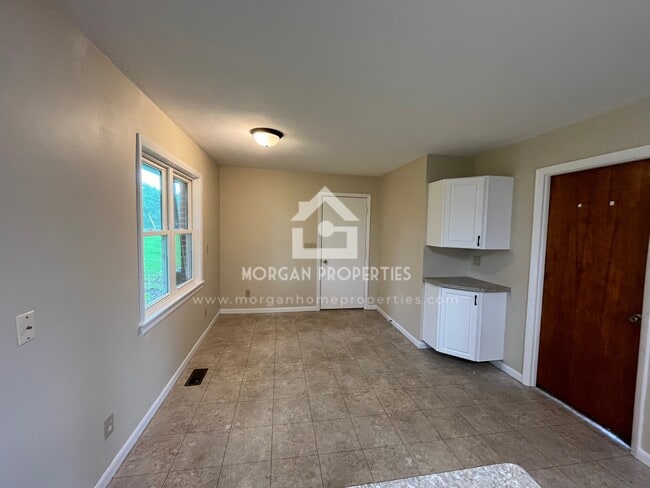 Building Photo - 324 Norris Dr