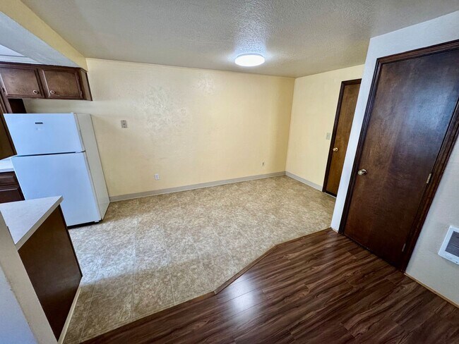 Foto del edificio - Duplex In South Corvallis Cul-De-Sac