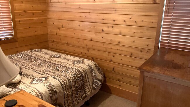 Foto del edificio - Furnished mountain cabin