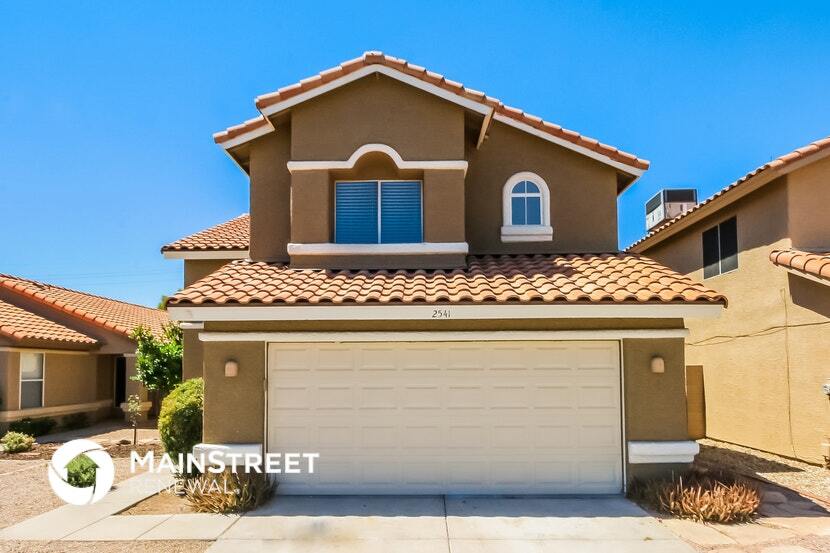 Foto principal - 2541 W Gary Dr