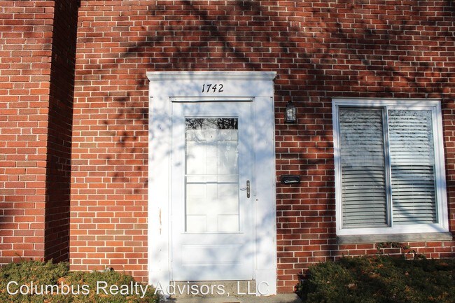 Building Photo - 1742 Northwest Blvd