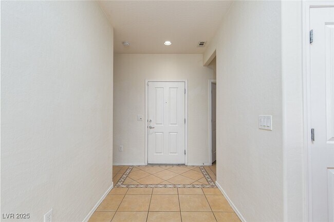 Foto del edificio - 7628 Fieldfare Dr