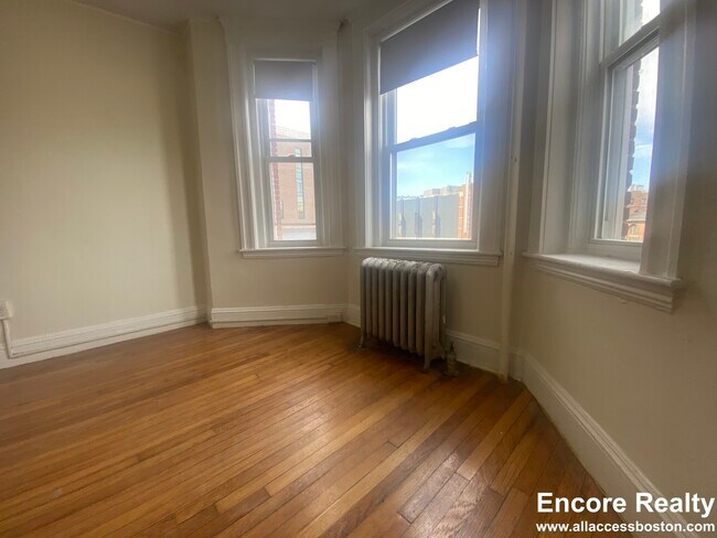 Foto del edificio - 1175 Boylston St