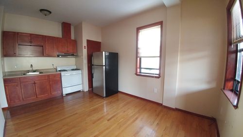Foto del edificio - 652 5th Ave