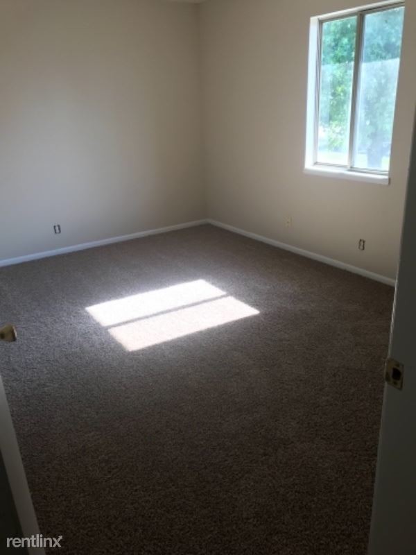 Building Photo - 2 br, 1 bath Condo - 6440 Lupine Dr