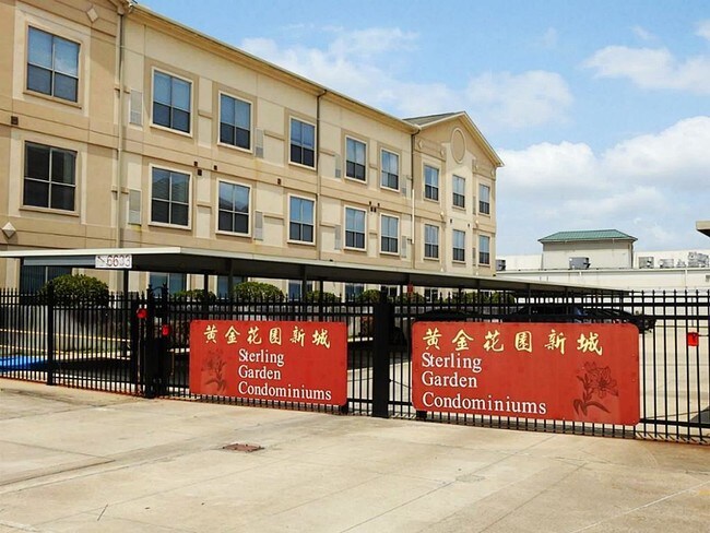 Foto del edificio - 6633 W Sam Houston Pkwy S