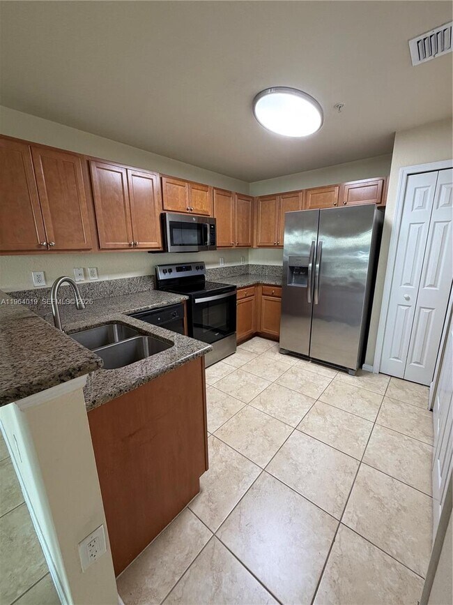 Foto del edificio - 11503 NW 89th St