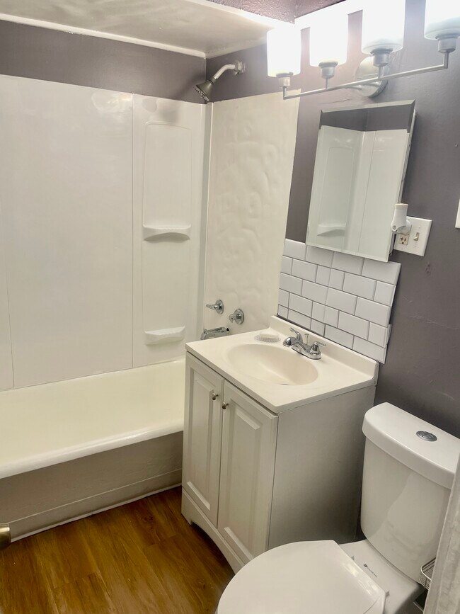 Foto del edificio - 3824 E 142nd St