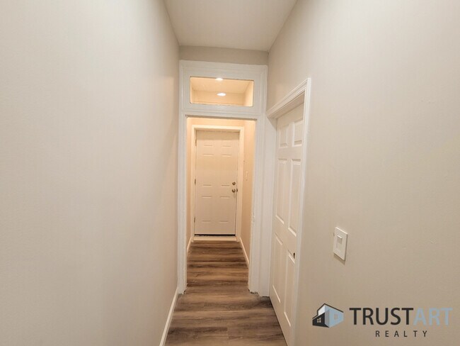 Foto del edificio - 4 Bedroom Townhouse in Glenwood