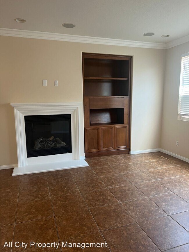 Building Photo - 3 br, 3 bath House - 3690 W Scribner Ln