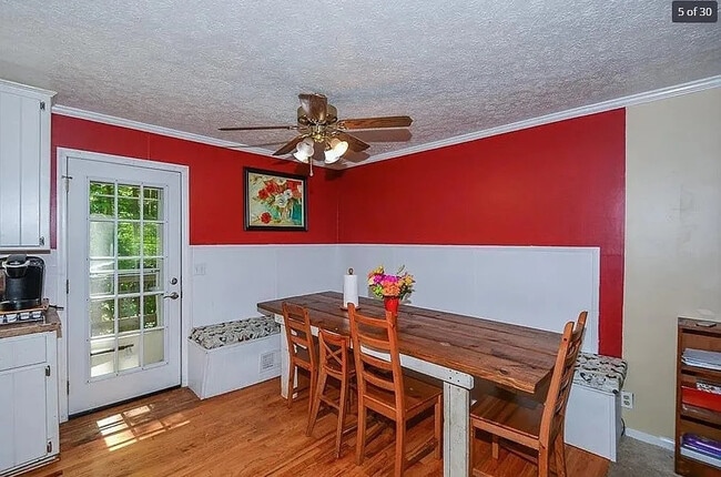 Building Photo - Room in House on Jacee Cir