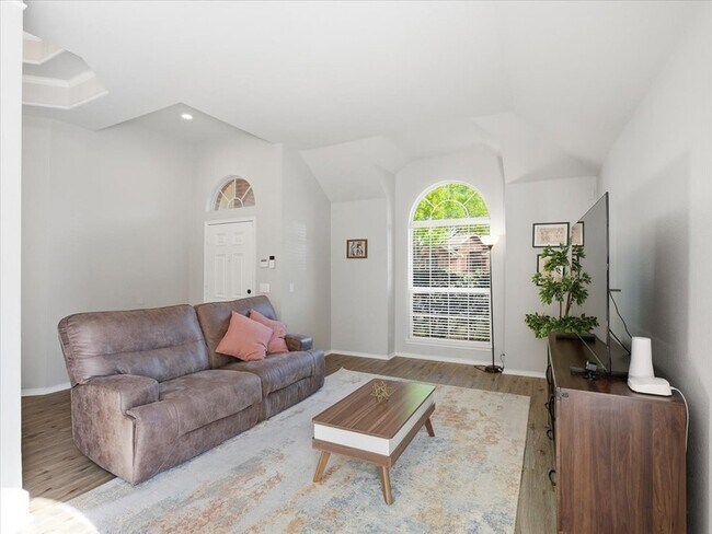 Foto del edificio - 1316 Pelham Ln