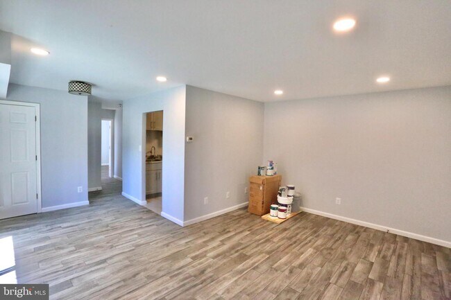 Building Photo - 3400 25th St S