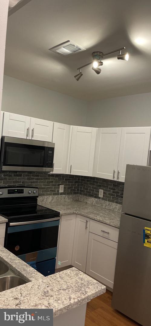 Building Photo - 4551 Strutfield Ln