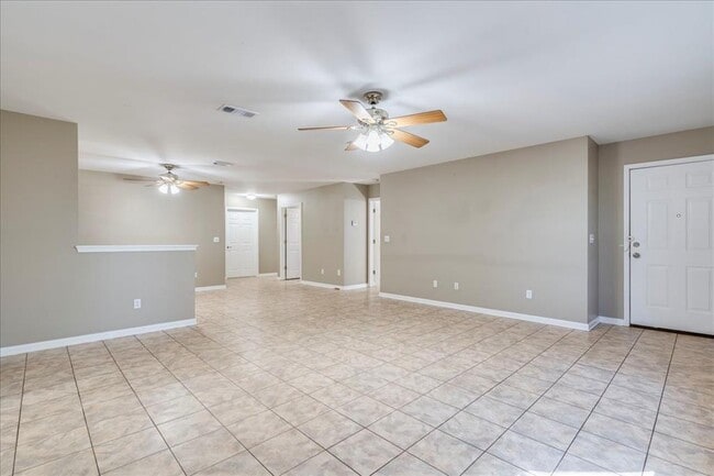 Building Photo - 1004 Misty Acres Dr