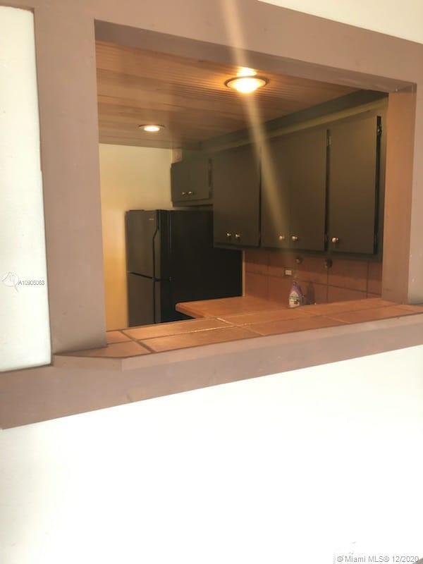 Building Photo - 8107 SW 72nd Ave