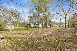 Building Photo - 804 Avenue I