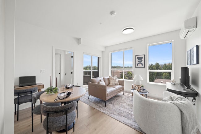Building Photo - Solomon Langley Apartments