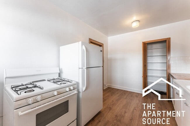Photo - 3151 N Long Ave (Chicago, IL) Apartment