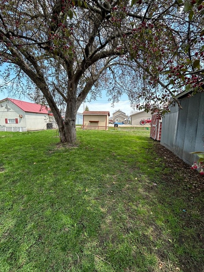 Building Photo - Single Family Home In West Salem
