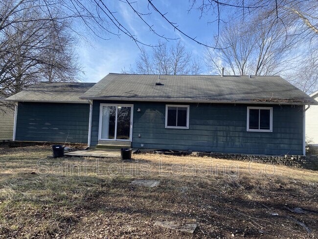 Building Photo - 2041 Monks Hollow Dr