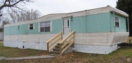Building Photo - 1086 McLain Rd