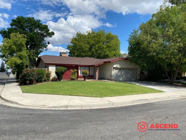 Foto del edificio - Beautiful 3 Bedroom Home Located in the So...