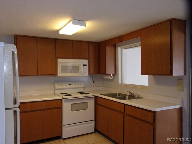 Foto del edificio - 25 N Barbour St