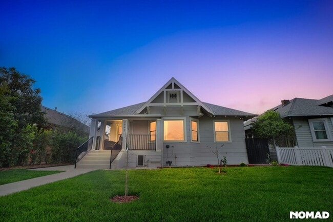 Building Photo - 2941 La Salle Ave