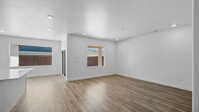 Building Photo - 1677 Cedar Mesa Dr