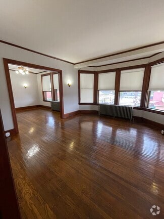 Building Photo - 3 E Chestnut St