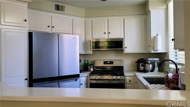 Building Photo - 2680 Dunstan Dr