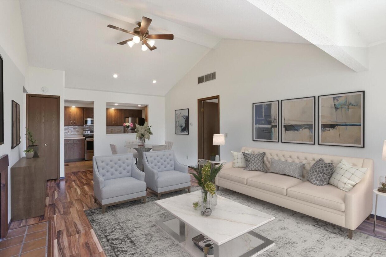 Living Room - 2414 Heritage Dr